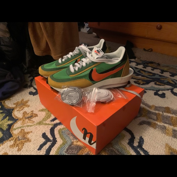 sacai mens x nike ldwaffle green gusto